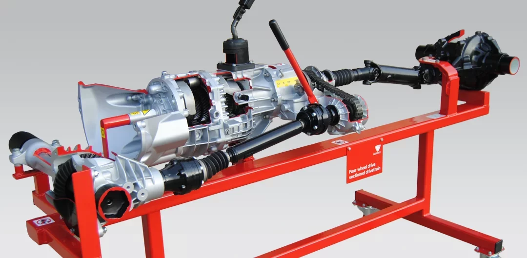 Four Wheel Drive Sectioned Drivetrain
