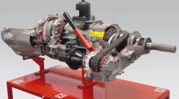 Four Wheel Drive Sectioned Gearbox